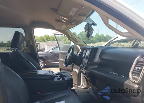 2019 Ram 2500 Tradesman 4X4 6'4 Box из США, поврежденный, VIN 3C6UR5CJ6KG556859